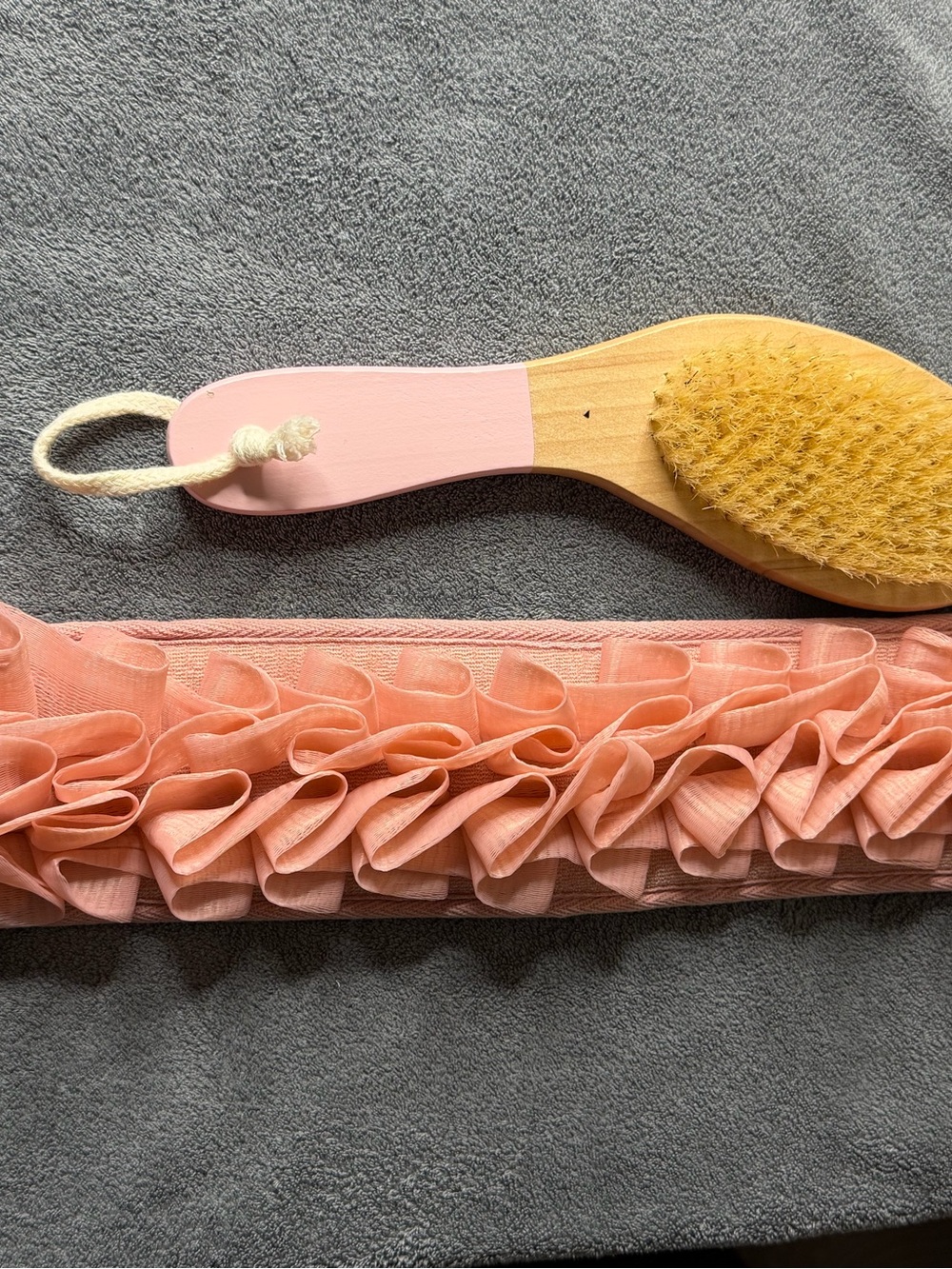 Pink Bath Dry Brush with Peach Ruffle Wash Cloth
